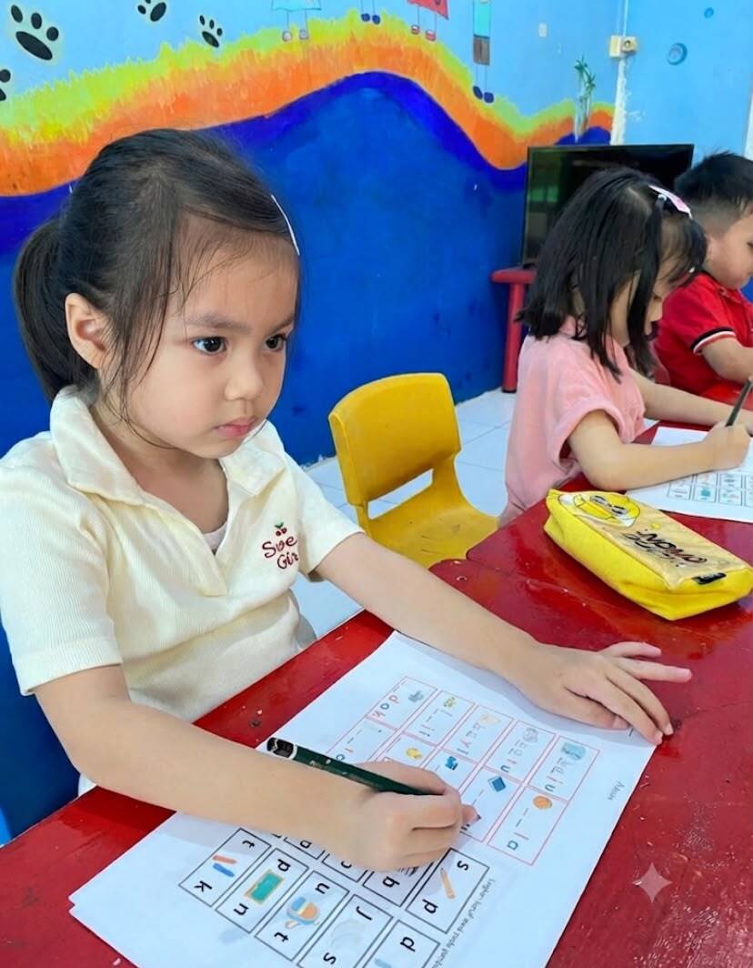 Fokus dan Semangat Belajar di PKBM SUKSES!
